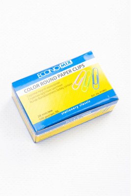 Скріпка кольорова 28 мм, 100 штук